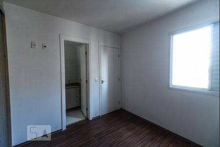 Suíte de apartamento para alugar com 3 quartos, 66m² em Guaiaúna, São Paulo