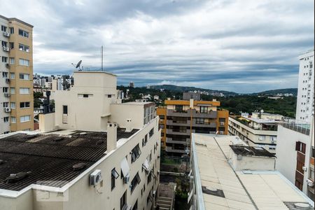 Vista Sala de apartamento à venda com 2 quartos, 70m² em Petrópolis, Porto Alegre