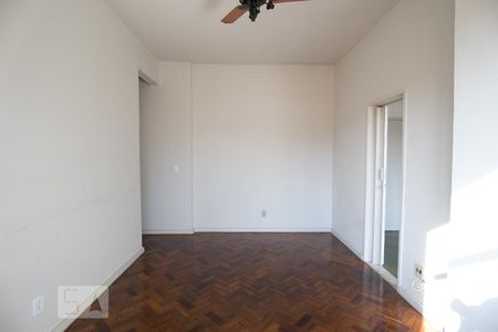 Sala de apartamento para alugar com 2 quartos, 70m² em Vila Isabel, Rio de Janeiro