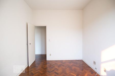 Quarto 1 de apartamento para alugar com 2 quartos, 70m² em Vila Isabel, Rio de Janeiro