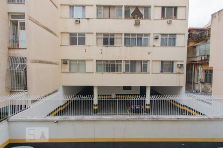 Vista Sala de apartamento à venda com 2 quartos, 68m² em Tijuca, Rio de Janeiro