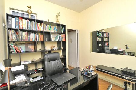 Apartamento à venda com 47m², 1 quarto e sem vagaSala.