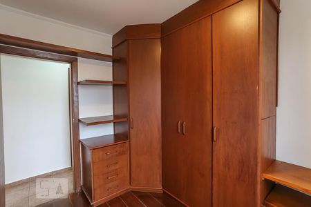 Quarto 1 de apartamento para alugar com 2 quartos, 53m² em Vila Santa Catarina, São Paulo