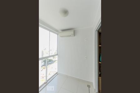 Sacada de kitnet/studio para alugar com 1 quarto, 41m² em Jardim Goiás, Goiânia