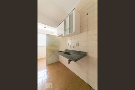 Cozinha de apartamento para alugar com 1 quarto, 45m² em Centro, Campinas