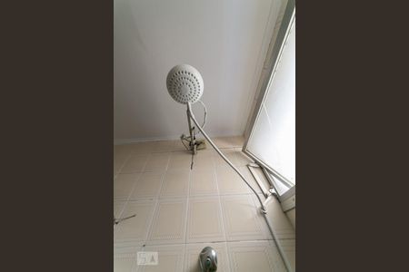 Banheiro de apartamento para alugar com 1 quarto, 45m² em Centro, Campinas