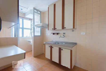 Cozinha de apartamento para alugar com 1 quarto, 55m² em Moema, São Paulo