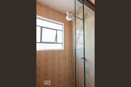 Chuveiro Banheiro Social de apartamento à venda com 2 quartos, 60m² em Sion, Belo Horizonte