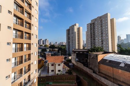 Vista do Quarto 2 de apartamento à venda com 3 quartos, 76m² em Jardim Tupanci, Barueri
