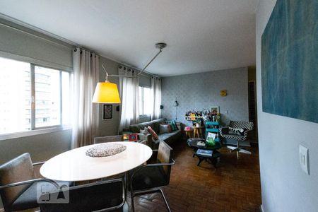 Sala de apartamento à venda com 2 quartos, 82m² em Moema, São Paulo