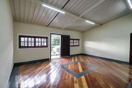 Sala de casa para alugar com 3 quartos, 150m² em Jardim Maria Luiza, São Paulo