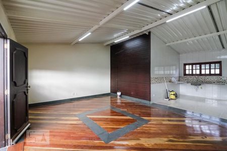 Sala de casa para alugar com 3 quartos, 150m² em Jardim Maria Luiza, São Paulo