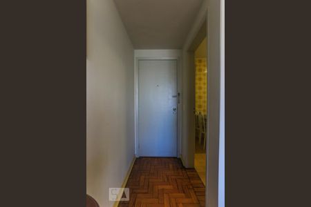 Apartamento à venda com 80m², 2 quartos e 2 vagasEntrada