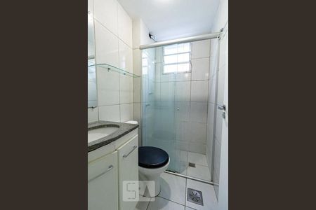 Banheiro Social de apartamento à venda com 2 quartos, 56m² em Jardim Guanabara, Belo Horizonte