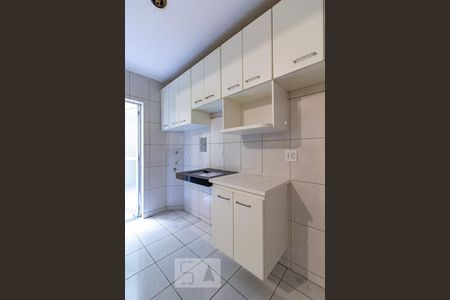 Cozinha de apartamento à venda com 2 quartos, 56m² em Jardim Guanabara, Belo Horizonte