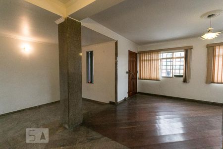 Sala  de casa à venda com 6 quartos, 400m² em Vila Gumercindo, São Paulo