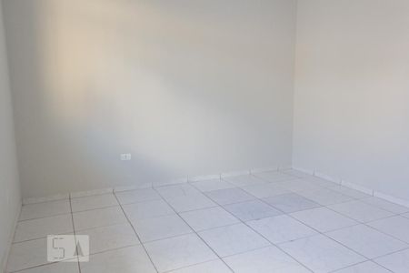 Quarto 1 de casa para alugar com 2 quartos, 70m² em Jardim das Américas, Curitiba