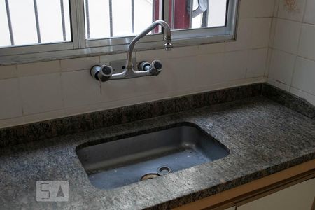 COZINHA de casa para alugar com 2 quartos, 100m² em Vila Ester, São Paulo