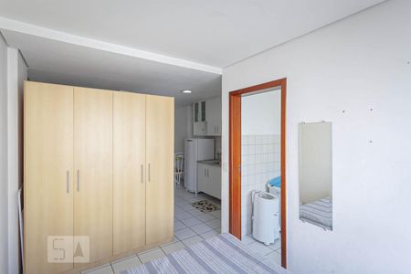 Quarto de kitnet/studio para alugar com 1 quarto, 35m² em Centro, Belo Horizonte