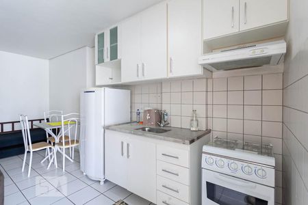 Cozinha de kitnet/studio para alugar com 1 quarto, 35m² em Centro, Belo Horizonte