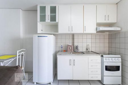 Cozinha de kitnet/studio para alugar com 1 quarto, 35m² em Centro, Belo Horizonte