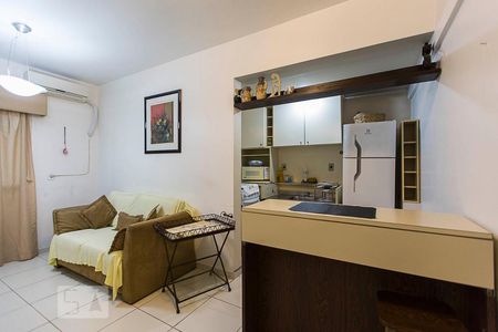 Sala de apartamento para alugar com 1 quarto, 36m² em Centro Histórico, Porto Alegre