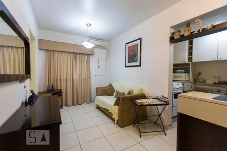 Sala de apartamento para alugar com 1 quarto, 36m² em Centro Histórico, Porto Alegre