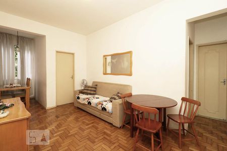 Sala. de apartamento para alugar com 2 quartos, 70m² em Copacabana, Rio de Janeiro