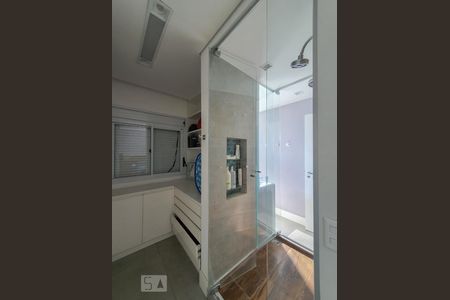 Closet da suíte de apartamento à venda com 1 quarto, 73m² em Vila Mariana, São Paulo