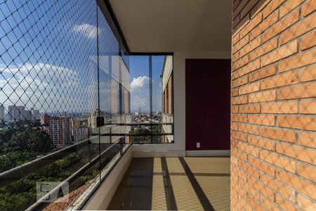 Sala _ Varanda de apartamento para alugar com 3 quartos, 88m² em Jardim Londrina, São Paulo