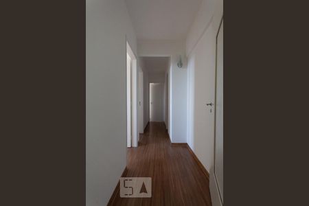 Acesso aos quartos de apartamento para alugar com 3 quartos, 88m² em Jardim Londrina, São Paulo