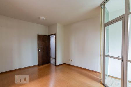 Sala de apartamento para alugar com 2 quartos, 66m² em Serra , Belo Horizonte