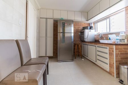 Cozinha de casa à venda com 4 quartos, 350m² em Sumaré, São Paulo