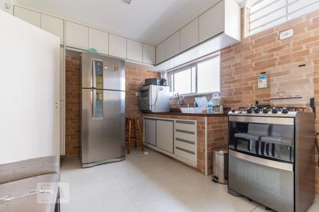 Cozinha de casa à venda com 4 quartos, 350m² em Sumaré, São Paulo