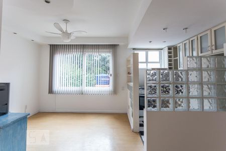 Sala de apartamento para alugar com 1 quarto, 50m² em Azenha, Porto Alegre