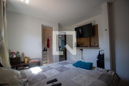 Suíte de casa de condomínio para alugar com 3 quartos, 200m² em Vargem Pequena, Rio de Janeiro