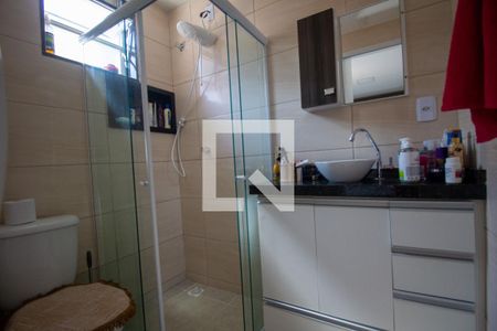 Banheiro da Suíte de casa de condomínio para alugar com 3 quartos, 200m² em Vargem Pequena, Rio de Janeiro