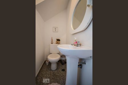 Lavabo de apartamento para alugar com 1 quarto, 40m² em Pinheiros, São Paulo