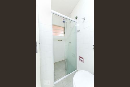 Banheiro de apartamento para alugar com 1 quarto, 42m² em Centro, Campinas