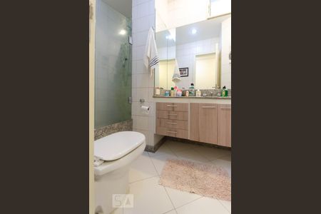 Banheiro social 1 de apartamento à venda com 3 quartos, 147m² em Lagoa, Rio de Janeiro