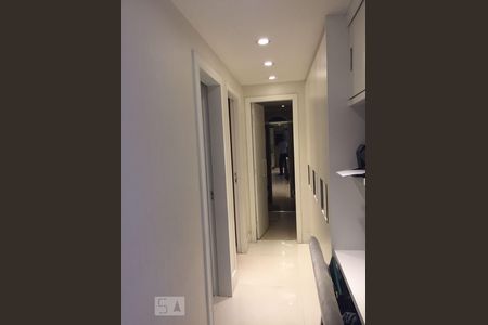 Corredor de apartamento à venda com 2 quartos, 66m² em Indianópolis, São Paulo