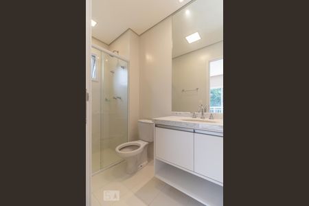 Banheiro da Suíte de apartamento para alugar com 1 quarto, 50m² em Tamboré, Santana de Parnaíba