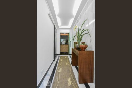 Hall de casa à venda com 3 quartos, 280m² em Jardim Aeroporto, São Paulo