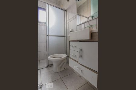 Banheiro de apartamento à venda com 2 quartos, 67m² em Vila Valparaíso, Santo André