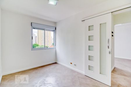 Dormitório de apartamento para alugar com 1 quarto, 45m² em Vila Nova Conceição, São Paulo