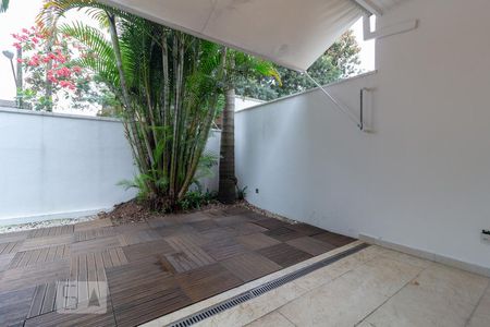 Quintal de casa de condomínio à venda com 3 quartos, 250m² em Chácara Monte Alegre, São Paulo