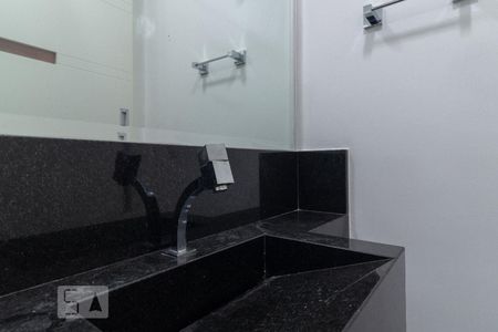 Lavabo de casa de condomínio à venda com 3 quartos, 250m² em Chácara Monte Alegre, São Paulo