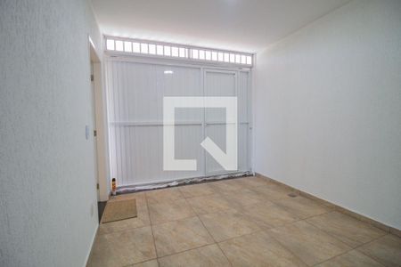 Casa à venda com 240m², 3 quartos e 3 vagas Casa à venda com 240m², 3 quartos e 3 vagasGaragem