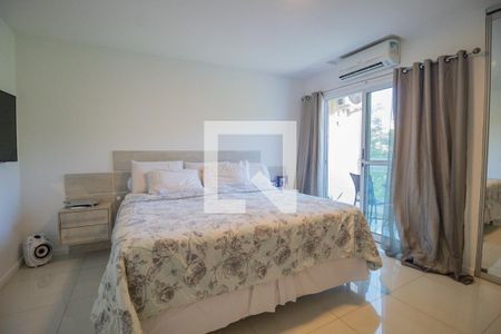 Casa à venda com 240m², 3 quartos e 3 vagas Casa à venda com 240m², 3 quartos e 3 vagasQuarto 3