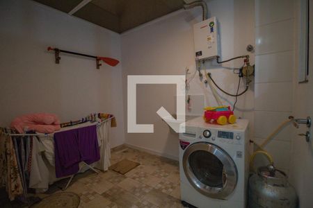 Casa à venda com 240m², 3 quartos e 3 vagas Casa à venda com 240m², 3 quartos e 3 vagasÁrea de Serviço